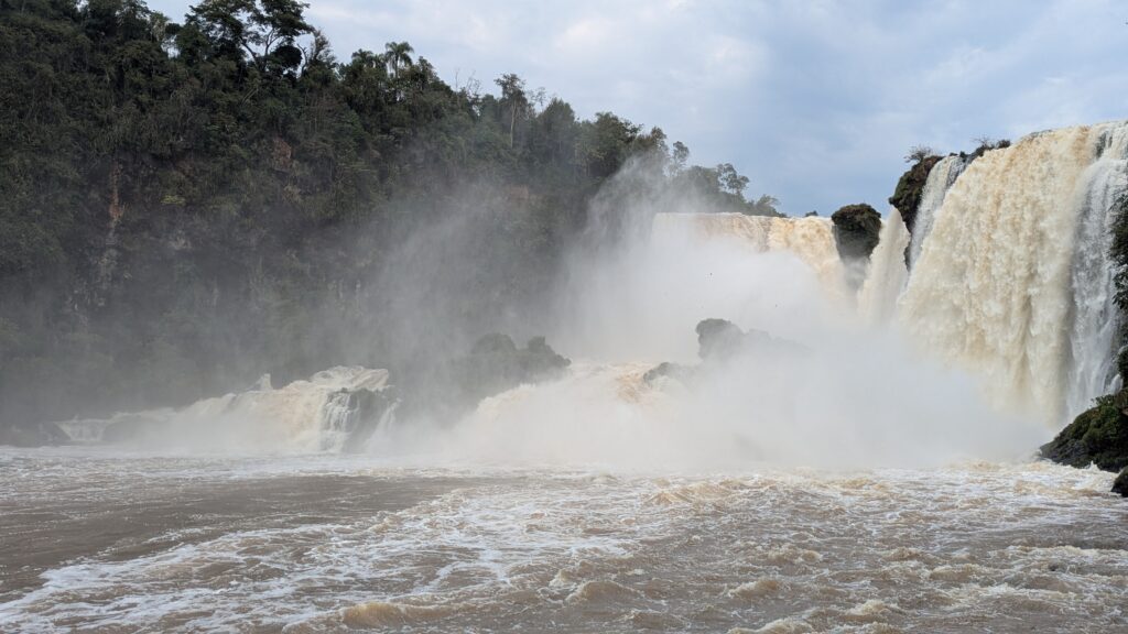 saltos del monday